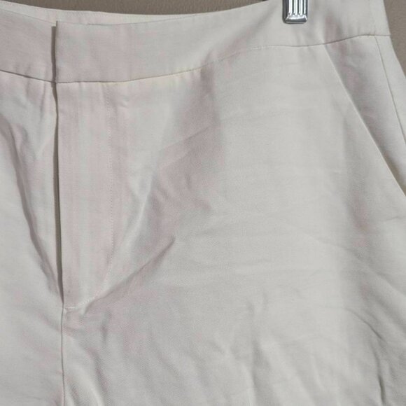 A New Day White tailored shorts  size 14 - Picture 3 of 4